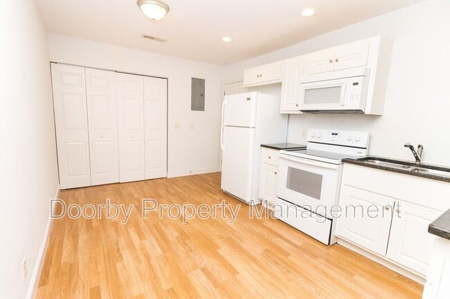 Photo - 3860 Youngstown Rd Unit 3860