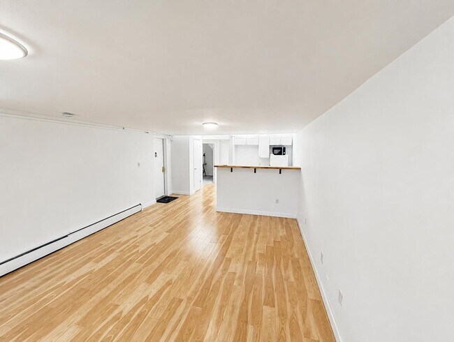 725 Warren St Unit 9