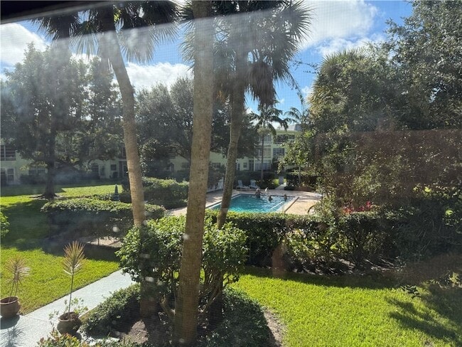 Photo - 1100 Ponce De Leon Cir Unidad N208