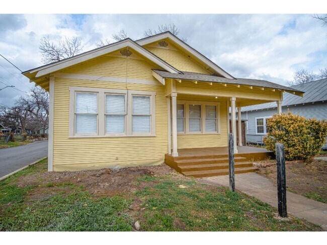 Photo - Nice 3 BR Rental Near Downtown