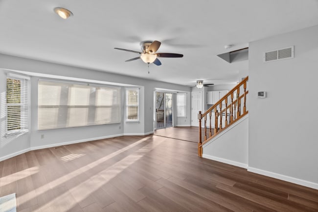 Photo - 2 Coachman Ct