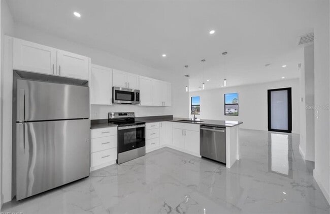 Photo - 4646 Leonard Blvd S