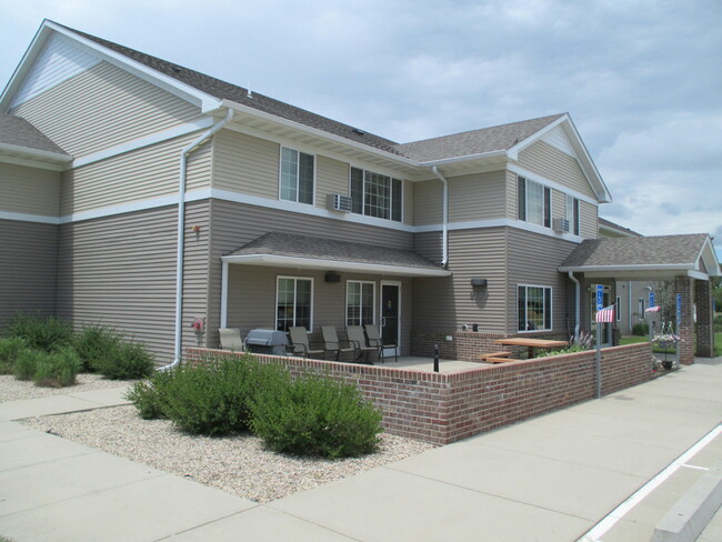 Buffalo Ridge Exterior - Buffalo Ridge Apartments