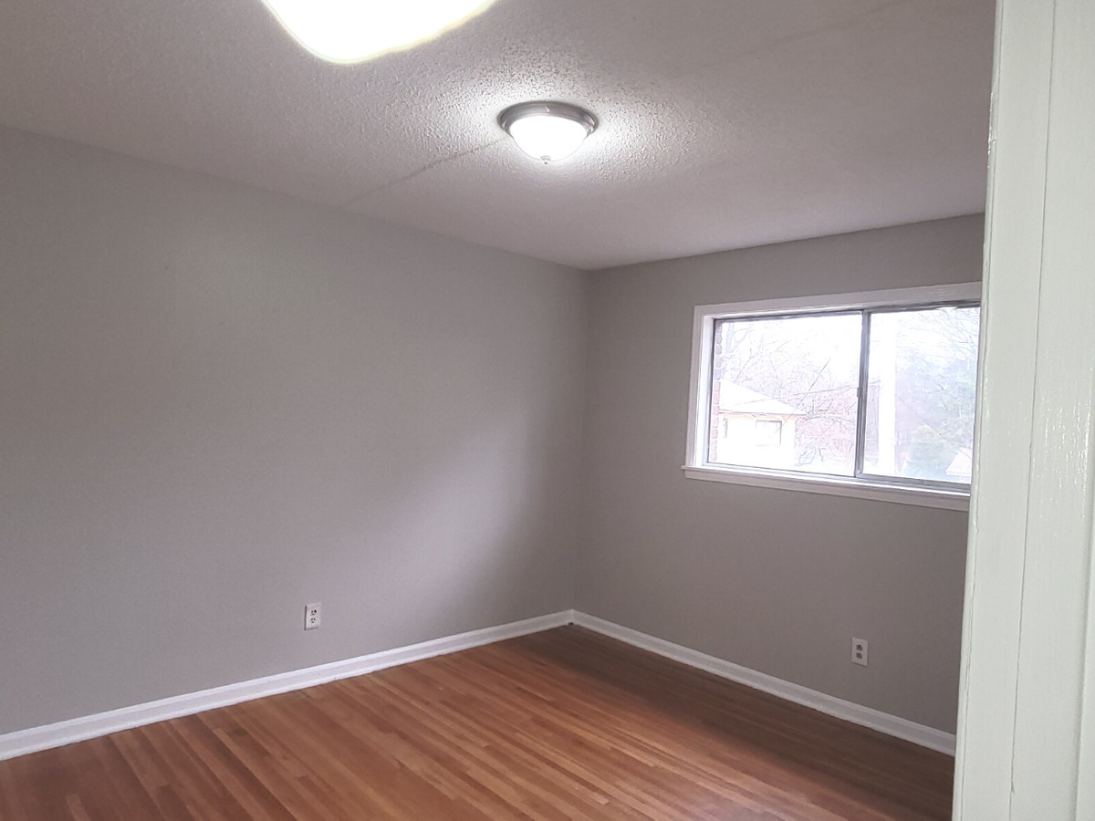 Photo - 696 S Greer St