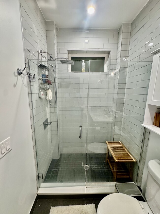 Photo - 1337 N Franklin St Unit 3F