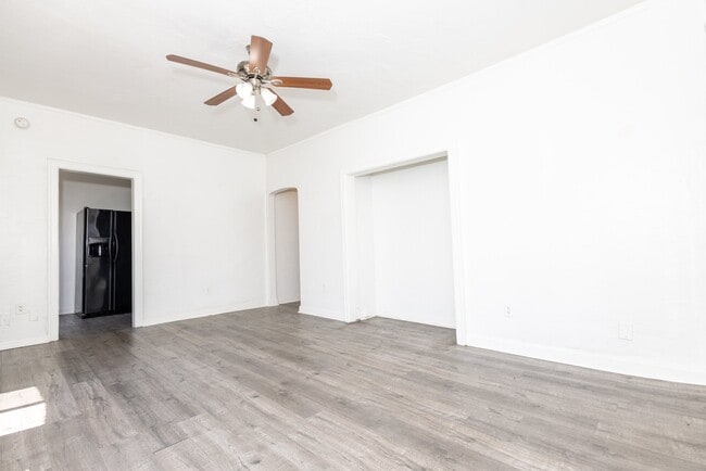 Photo - 357 S Alvarado St Unidad 117