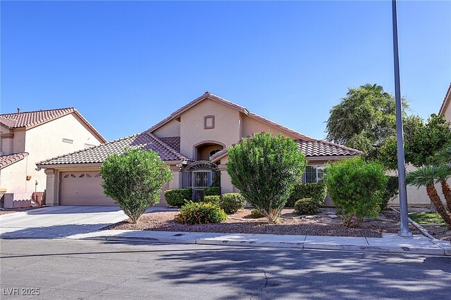 Photo - 373 Kenya Rd