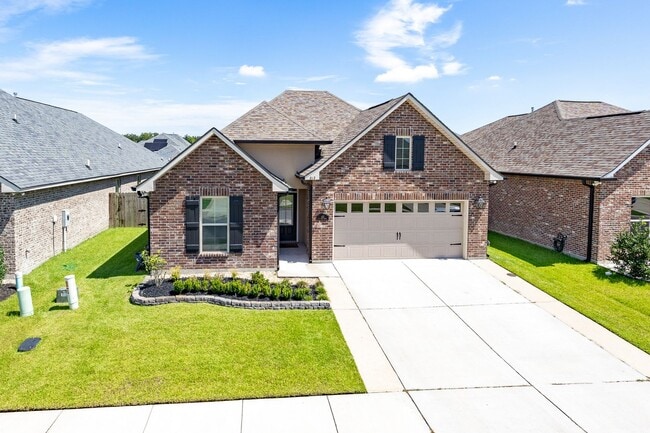 Photo - 4 bedroom 3 bathroom Spacious House for Rent in Reserve at Conway