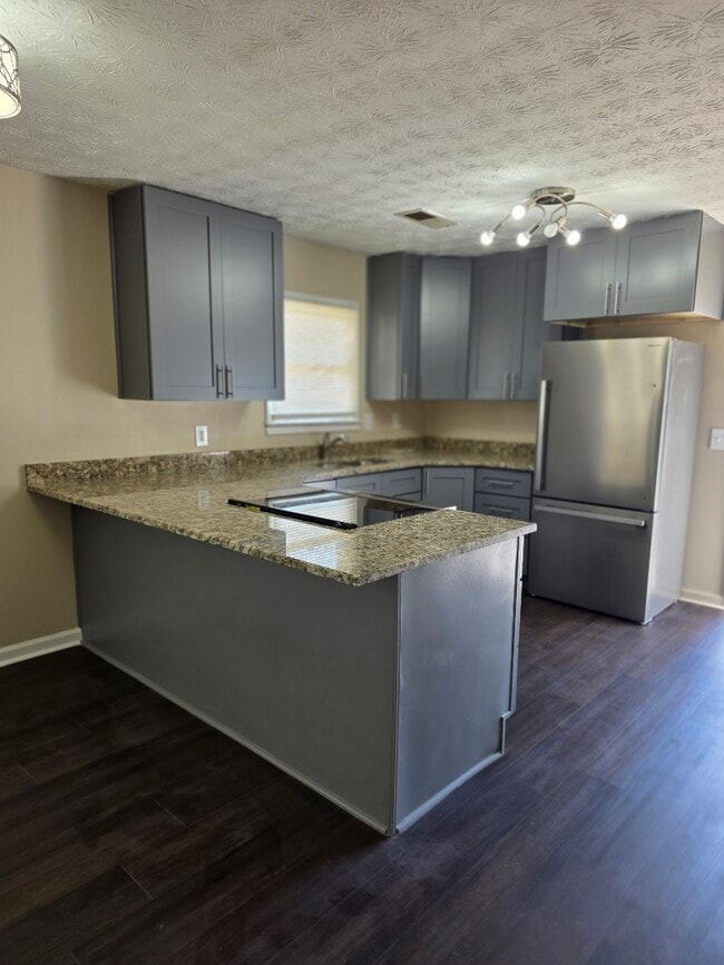 Photo - 4420 Lynn Dr