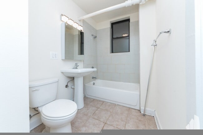 Photo - 4951 N Oakley Ave Unit 4953-3