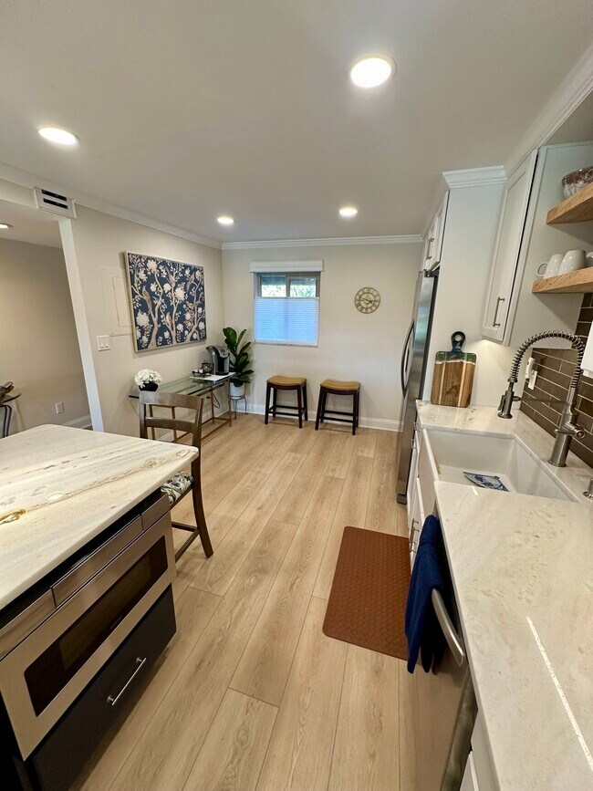 Photo - 16620 Partridge Place Rd Unit 102