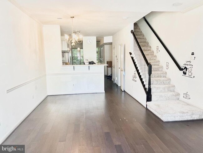 Photo - 2665 Manhattan Pl