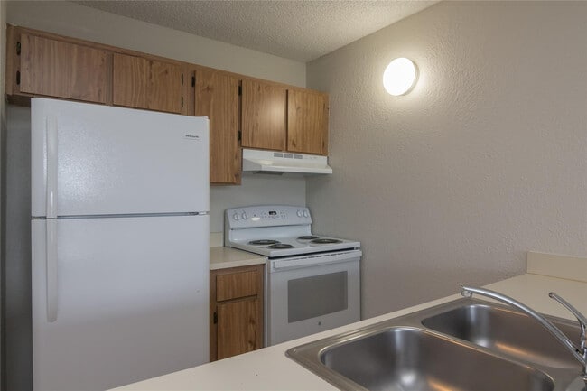 Photo - 2701 Riverside Dr Unit 506