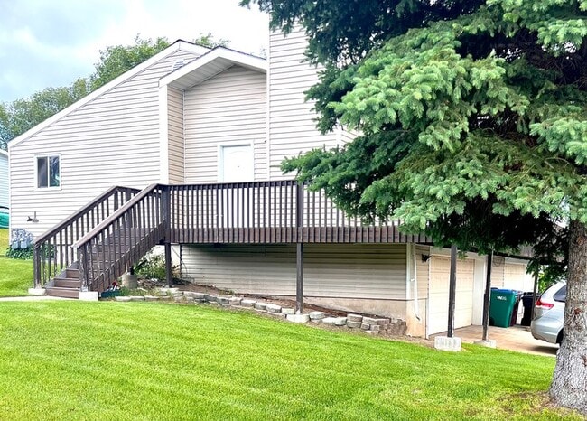 Photo - 674 N 1060 W