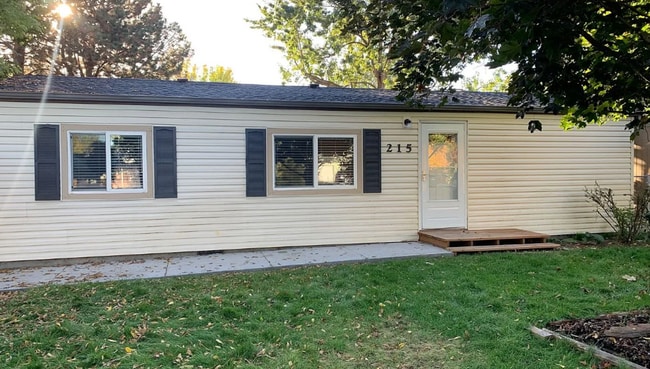 Building Photo - Charming 3-Bed, 2-Bath Home in Garden City