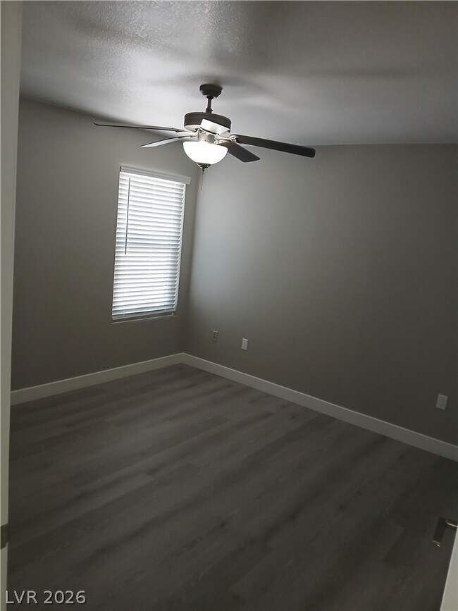 555 E Silverado Ranch Blvd Unit 1098