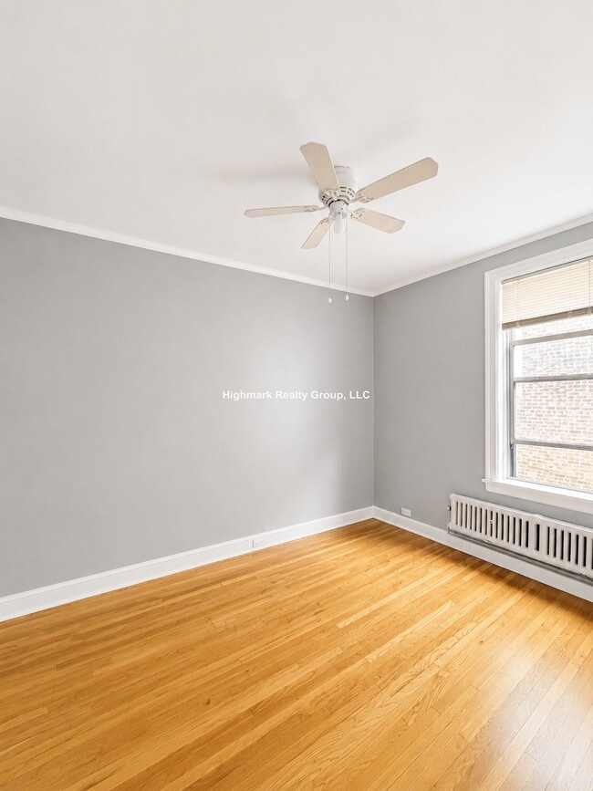 Photo - 1365 W Estes Ave Unit 1O