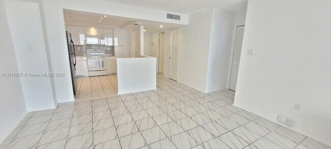 Photo - 18071 Biscayne Blvd Unit 1403