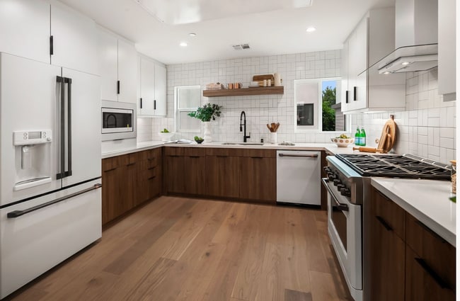 Photo - 1358 N Fairfax Ave