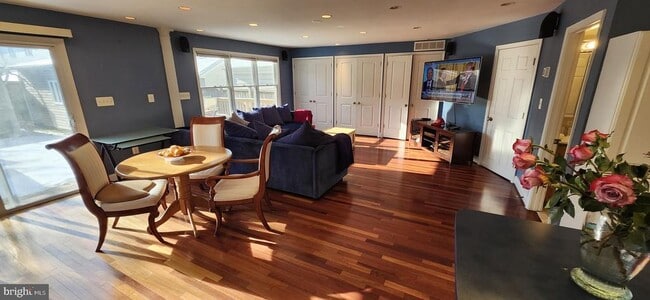 Photo - 5712 7th St N