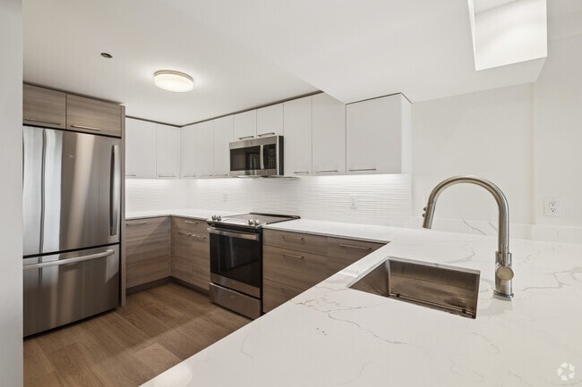 2BR, 2.5BA - 1,300SF - Kitchen