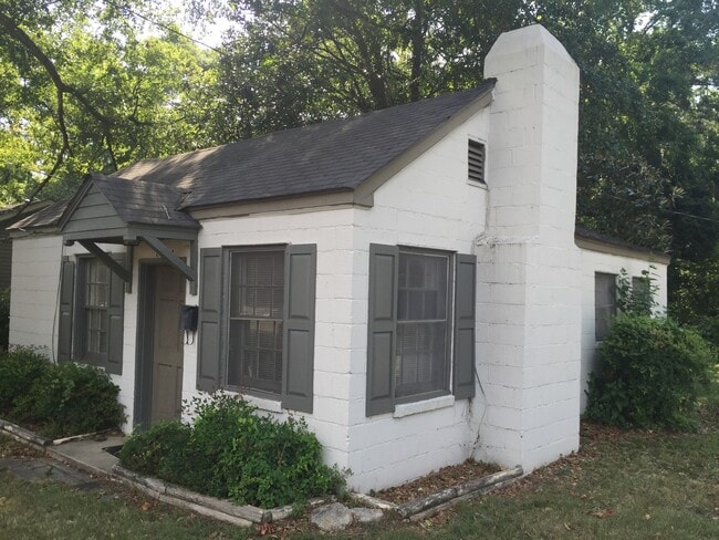 Photo - 2205 Camille Dr Unit A