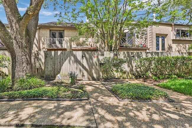 Photo - 5869 Sampley Way Unidad 5869 Rental