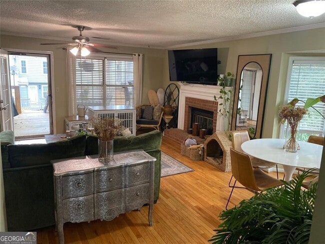 Photo - 5021 David Pl