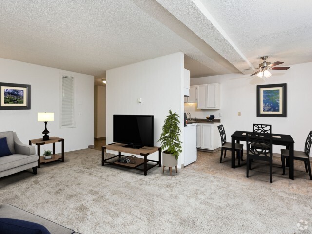 Building Photo - Indian Hills Apartments