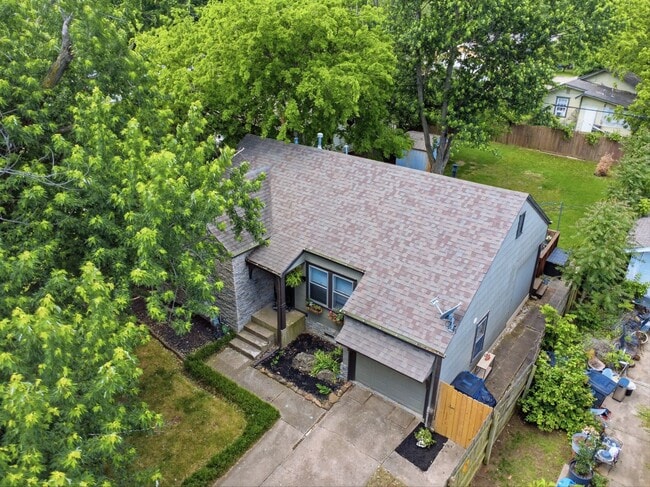 Photo - Charming 2-Bedroom, 1-Bath Home in Midtown