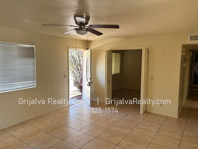 Photo - Beautiful 3 Bedroom, 2 Bath Eastside House (Escalante/Camino Seco)