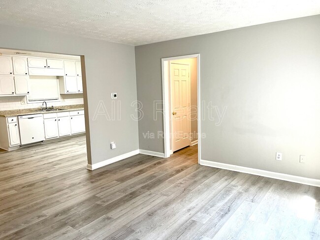 Photo - 133 Appleton Blvd Unit B