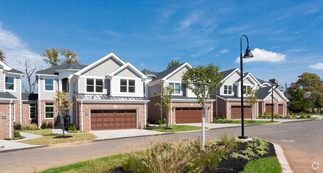 Highland Cliffs - Highland Cliffs Townhomes