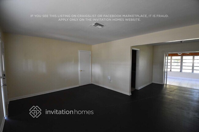 Photo - 245 NW 124th St