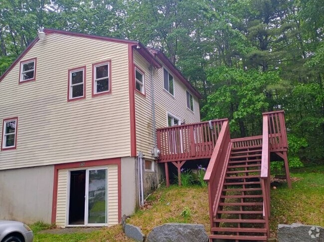 Building Photo - 856 Rockland Rd Rental