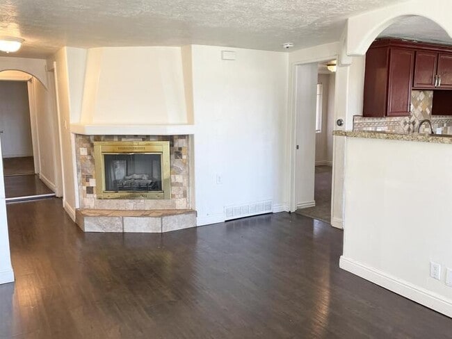 Photo - Spacious Taylorsville Home