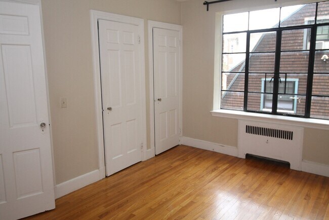 Photo - 97 Strathmore Rd Unit 7