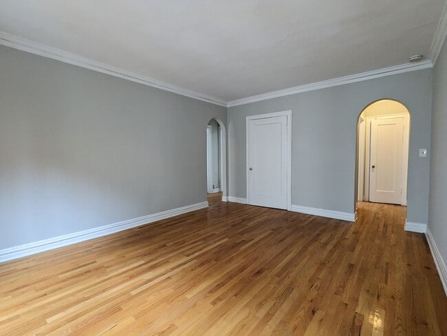 425 W Roscoe St Unit 610