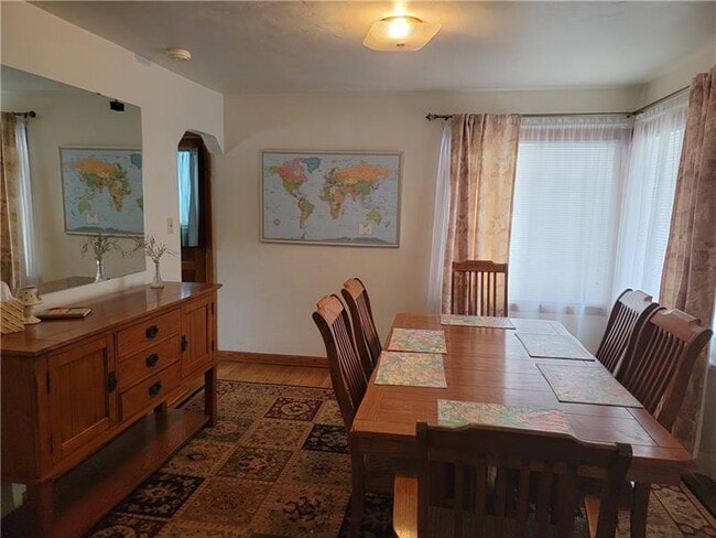 Photo - 302 South Dr