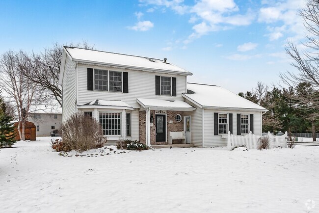 Building Photo - Three Bedroom Home Near Portage Schools