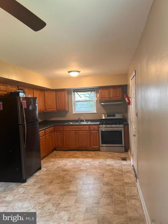 Photo - 1021 E Williams Cir