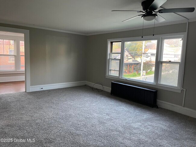 Photo - 42 Mechanic St