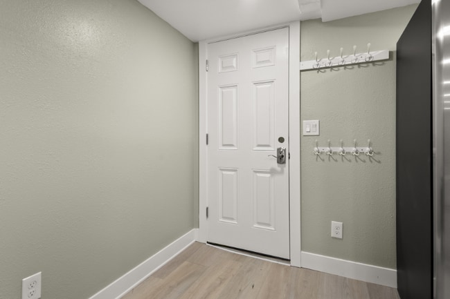 Photo - 4424 Francis Ave N