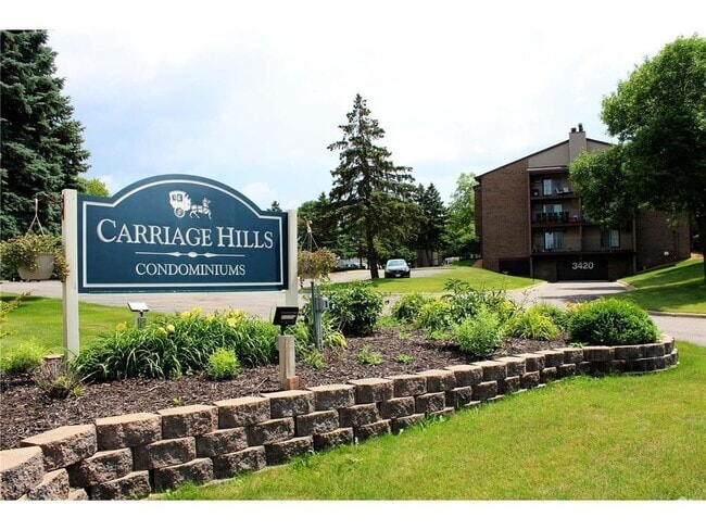 Building Photo - 3420 Golfview Dr Unit 307 Rental