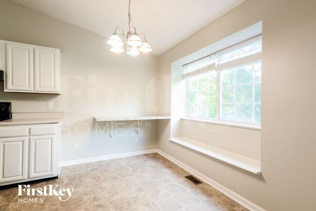 Photo - 274 Meadow Glen Dr