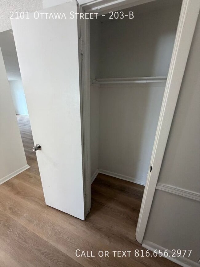Photo - 2101 Ottawa St Unidad 203-B