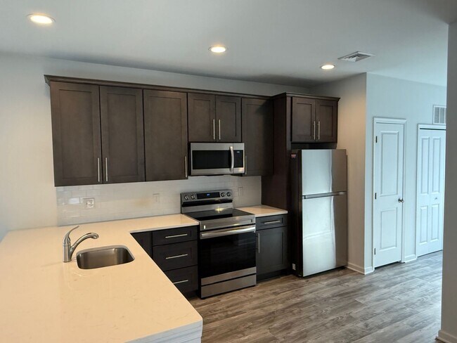 Photo - 1332 Genoa Street Unit 2