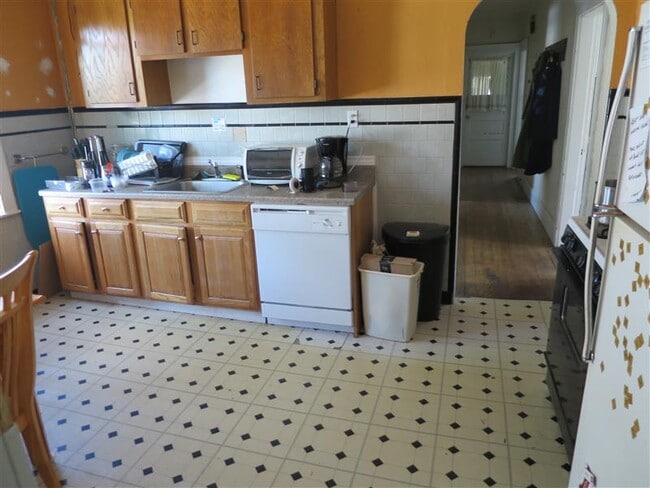 Photo - 64 Linden Ave Unit 2