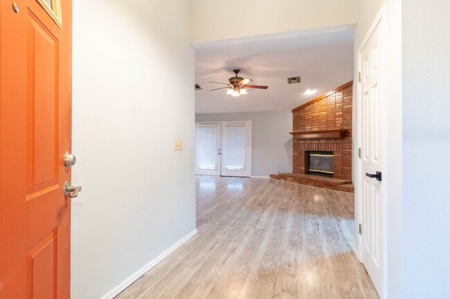 Photo - 10501 NW 45th St