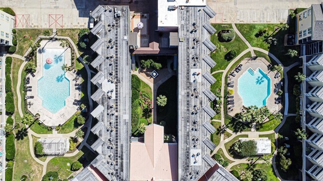 Photo - 6300 Seawall Blvd